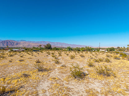 1.47 Acres Borrego Springs, San Diego County, CA (Power, Water, & Paved Road)