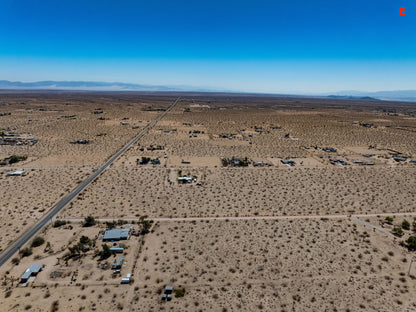 2.32 Acres Landers, San Bernardino County, CA (Power & Water)