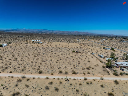 2.32 Acres Landers, San Bernardino County, CA (Power & Water)