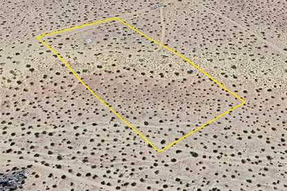 5 Acres Landers, San Bernardino County, CA (Power)