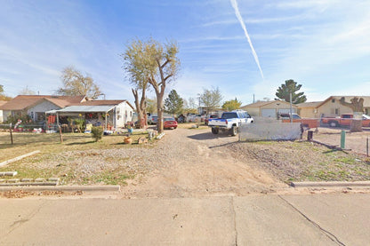 0.19 Acre Roswell, Chaves County, NM (Power, Water, & Paved Road)