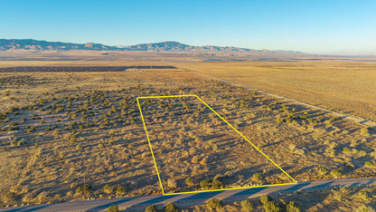 9.77 Acres Lancaster, Los Angeles County, CA (Power)