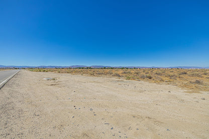 2.03 Acres Lancaster, Los Angeles County, CA (Paved Road)