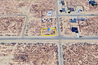 0.24 Acre California City, Kern County, CA (Power, Water, & Paved Road)