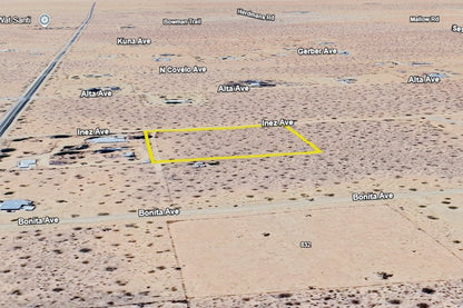 2.32 Acres Landers, San Bernardino County, CA (Power & Water)