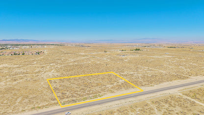 2.03 Acres Lancaster, Los Angeles County, CA (Paved Road)