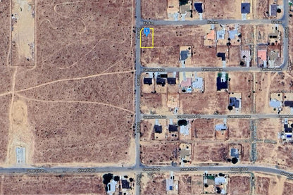 0.22 Acre California City, Kern County, CA (Power, Water, & Paved Road)