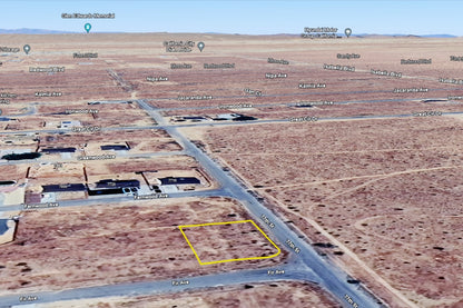 0.22 Acre California City, Kern County, CA (Power, Water, & Paved Road)