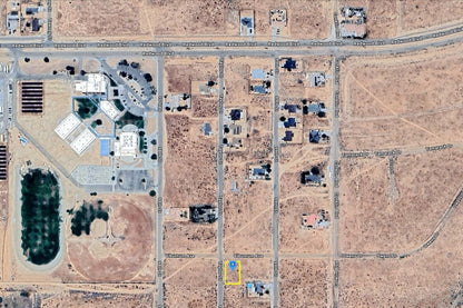 0.24 Acre California City, Kern County, CA (Power, Water, & Paved Road)