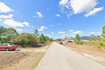 0.25 Acre Lehigh Acres, Lee County, FL (Power & Paved Road)