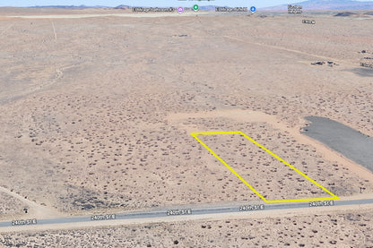 2.31 Acres Lancaster, Los Angeles County, CA (Paved Road)