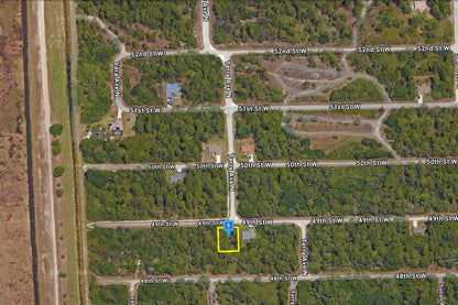 0.25 Acre Lehigh Acres, Lee County, FL (Power & Paved Road)