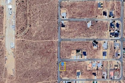 0.22 Acre California City, Kern County, CA (Power, Water, & Paved Road)