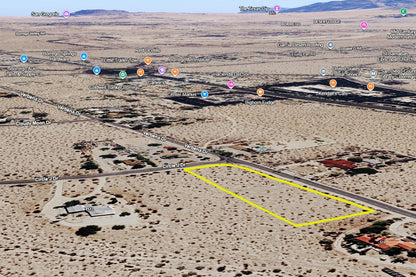 1.47 Acres Borrego Springs, San Diego County, CA (Power, Water, & Paved Road)