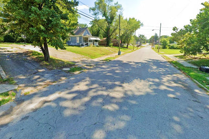 0.09 Acre Kansas City, Wyandotte County, KS (Power, Water, & Paved Road)