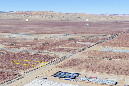 0.66 Acre California City, Kern County, CA (Water & Paved Road)