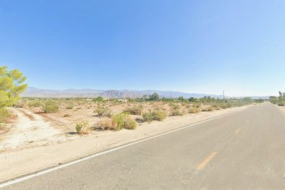 1.47 Acres Borrego Springs, San Diego County, CA (Power, Water, & Paved Road)