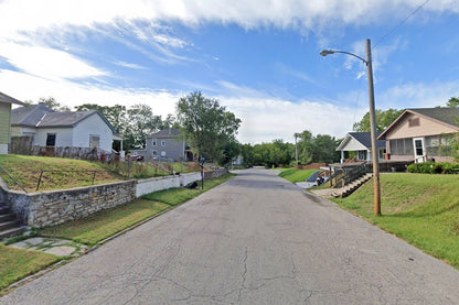 0.10 Acre Kansas City, Wyandotte County, KS (Power, Water, & Paved Road)
