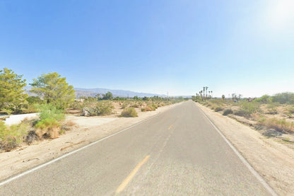 1.47 Acres Borrego Springs, San Diego County, CA (Power, Water, & Paved Road)