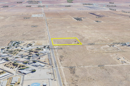 8.81 Acres Lancaster, Los Angeles County, CA (Commercial Lot, Power, & Paved Road)
