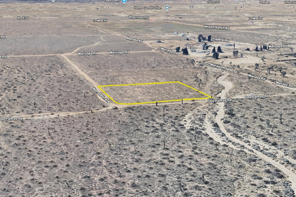 1.97 Acres Phelan, San Bernardino County, CA