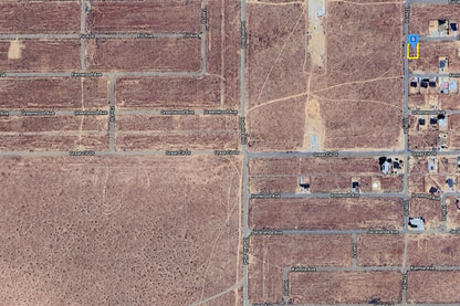 0.22 Acre California City, Kern County, CA (Power, Water, & Paved Road)