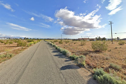 0.22 Acre California City, Kern County, CA (Power, Water, & Paved Road)