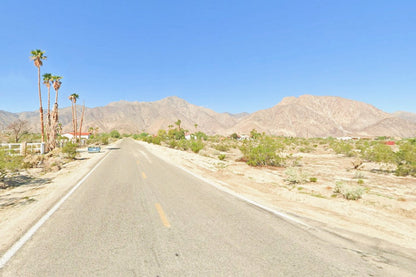1.47 Acres Borrego Springs, San Diego County, CA (Power, Water, & Paved Road)
