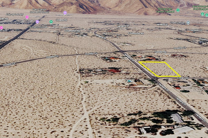 1.47 Acres Borrego Springs, San Diego County, CA (Power, Water, & Paved Road)