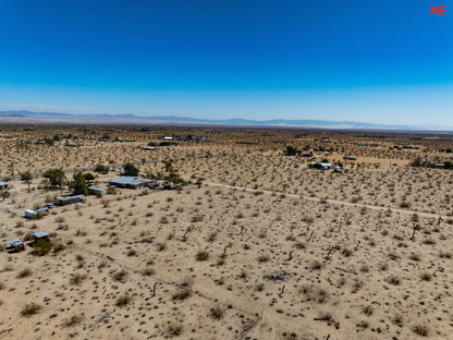 2.32 Acres Landers, San Bernardino County, CA (Power & Water)