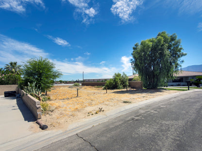 0.40 Acre La Quinta, Riverside County, CA (Power, Water, & Paved Road)