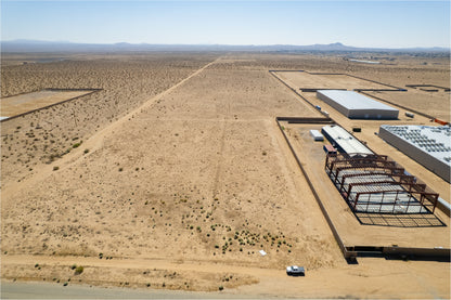 0.66 Acre California City, Kern County, CA (Water & Paved Road)