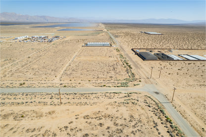 0.66 Acre California City, Kern County, CA (Water & Paved Road)