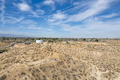 0.49 Acre Victorville, San Bernardino County, CA (Power, Water, & Paved Road)