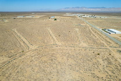 0.66 Acre California City, Kern County, CA (Water & Paved Road)