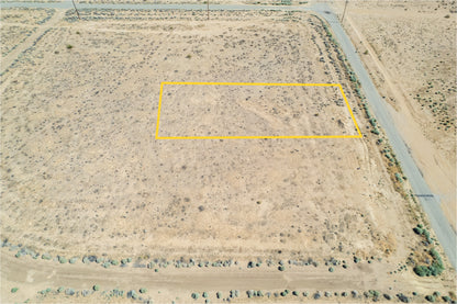 0.66 Acre California City, Kern County, CA (Power, Water, & Paved Road)