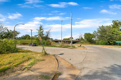0.23 Acre Saint Louis, Saint Louis City County, MO (Power, Water, & Paved Road)