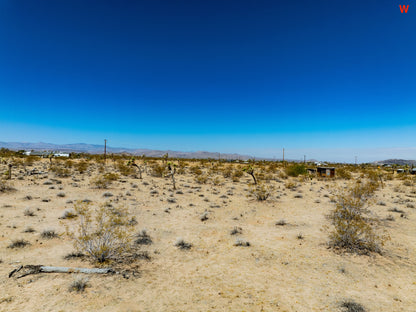 2.32 Acres Landers, San Bernardino County, CA (Power & Water)