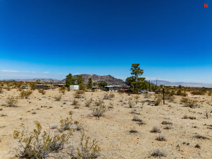 2.32 Acres Landers, San Bernardino County, CA (Power & Water)