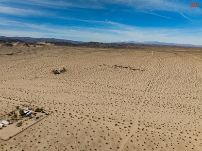 20 Acres Twentynine Palms, San Bernardino County, CA (Power & Water)
