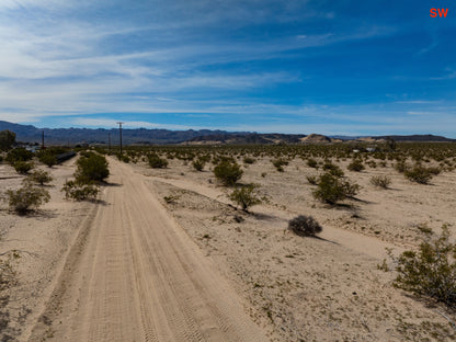 20 Acres Twentynine Palms, San Bernardino County, CA (Power & Water)