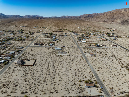 0.69 Acre Twentynine Palms, San Bernardino County, CA (Power, Water, & Paved Road)