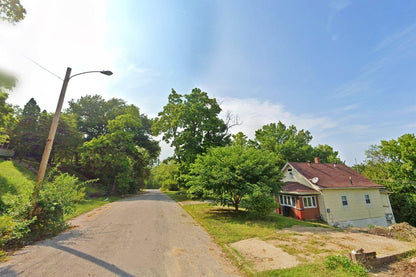 0.11 Acre Kansas City, Wyandotte County, KS (Power, Water, & Paved Road)