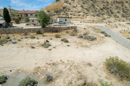 0.49 Acre Victorville, San Bernardino County, CA (Power, Water, & Paved Road)