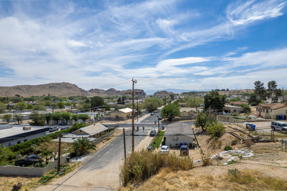 0.49 Acre Victorville, San Bernardino County, CA (Power, Water, & Paved Road)