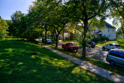 0.14 Acre Milwaukee, Milwaukee County, WI (Power, Water, & Paved Road)