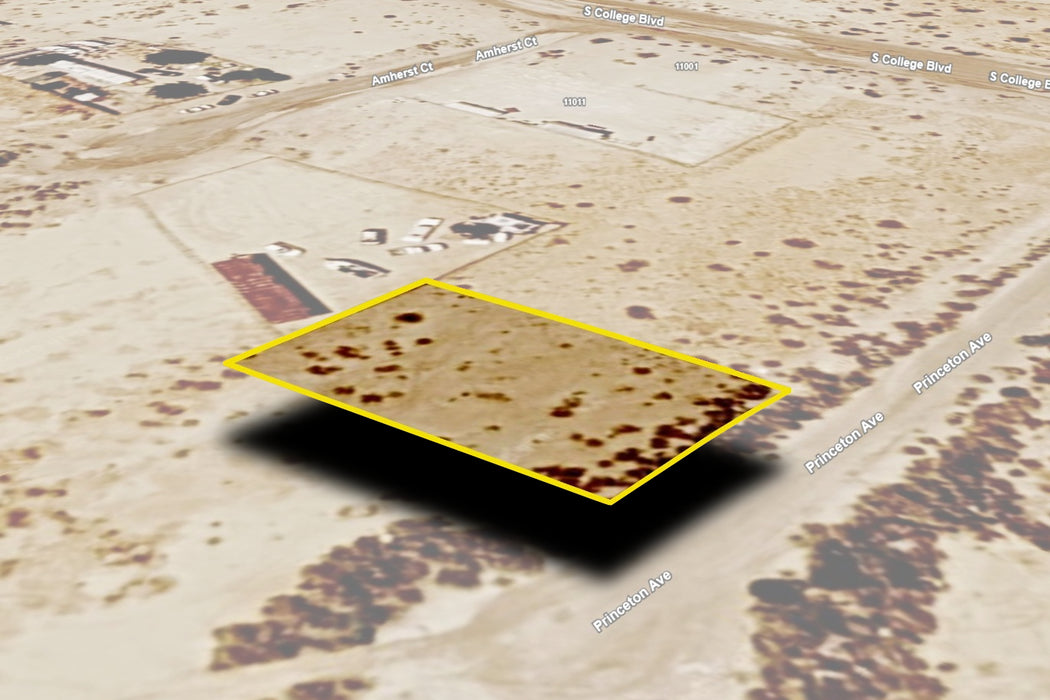 0.23 Acre California City, Kern County, CA (Water & Paved Road)