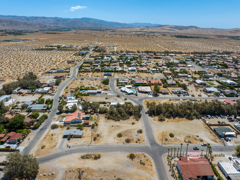 0.31 Acre Desert Hot Springs, Riverside County, CA (Power, Water, & Paved Road)