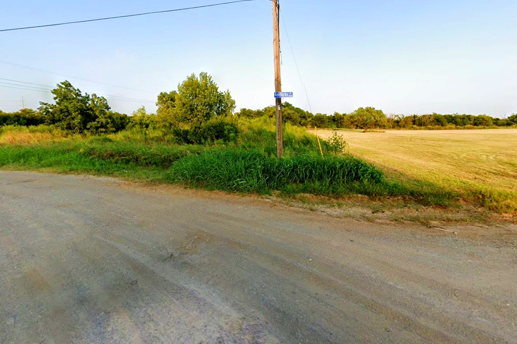 0.15 Acre Wichita Falls, Wichita County, TX (Power, Water, & Paved Road)