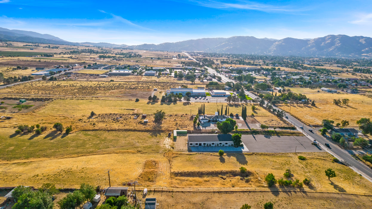 8.28 Acres Tehachapi, Kern County, CA (Power & Paved Road)